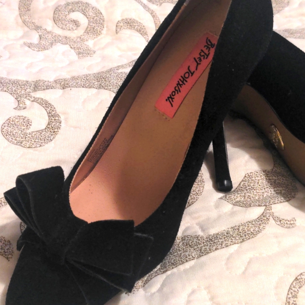 Never worn